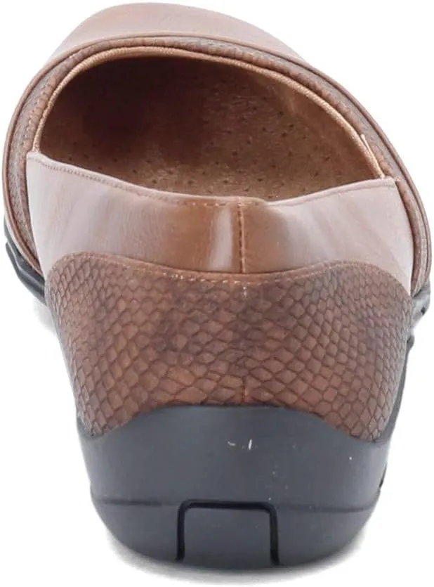 LifeStride Women's Deja Vu Ballerina Flats  Color Tan Size 8M
