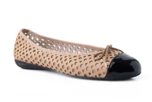 PAUL MAYER - BRANDY - SIZE 8.5 - PATENT BLACK NAPPA BEIGE