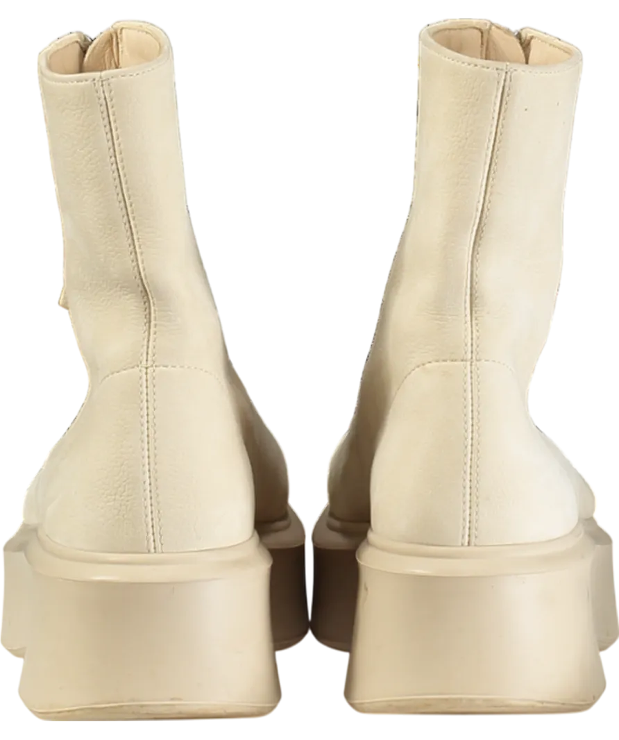 THE ROW Beige Zipped 1 Leather Ankle Boots UK 2 EU 35 